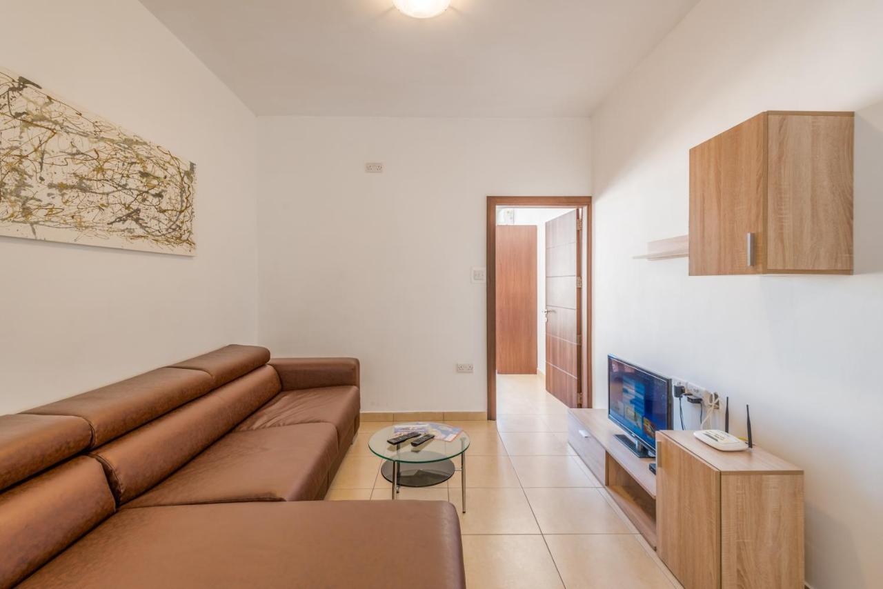 Seashells 2 Bedroom Apartments With Terrace, Just Off The Bugibba Promenade - By Getwaysmalta San Pawl il-Baħar Extérieur photo